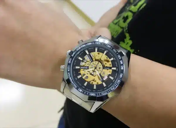How automatic watches work